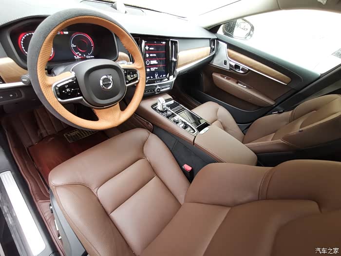 沃行天下 --首篇 提车记S90T8智雅