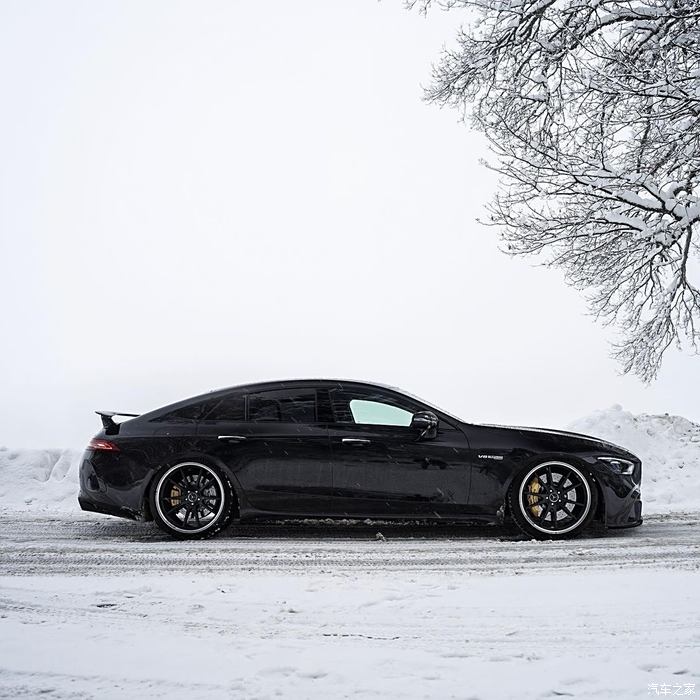 mercedes-benz gt63 s amg 炫酷黑武士