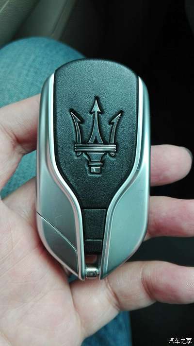 我捡了一把玛莎拉蒂的车钥匙_奔驰GLK级论坛