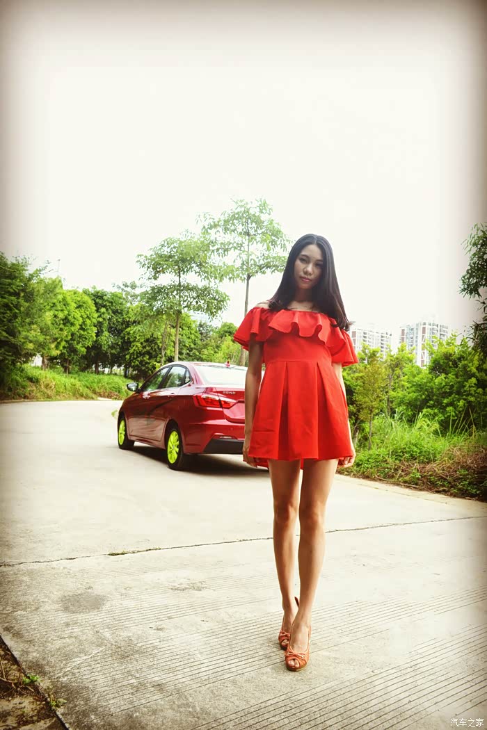 怒提V7,狂野女司机助阵车模。图片较多~~内附