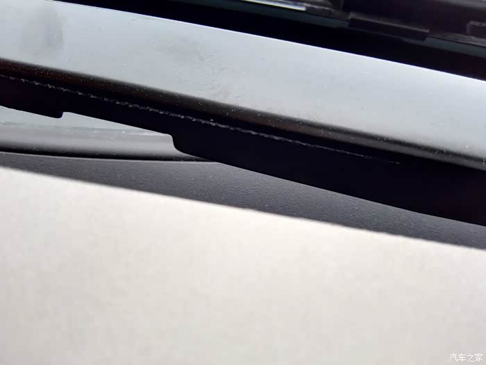 【图】全新英朗发动机盖掉漆!怎么补救求指导