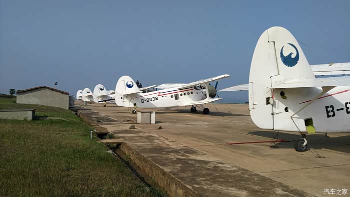 起飞速度最低的飞机 500_wKjBzVZRfdeAdo1aAAaKt8S-U3o050.jpg