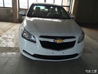 一波未平一波又起啊 等车中4S店的销售离职了