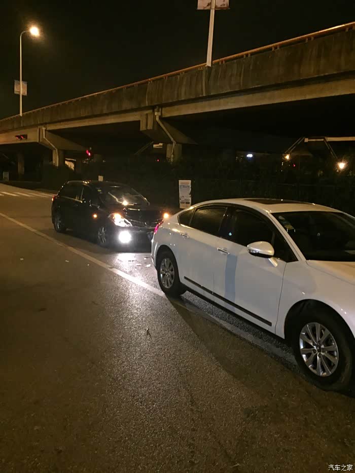 【图】大五被追尾 对方全责 明天定损_雪铁龙