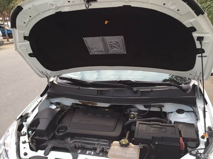 【图】赛欧3,加装隔热棉,发动机盖,电瓶盖。