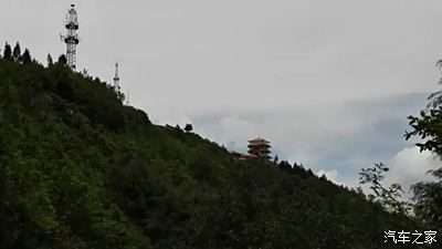 龙马山(海拔2500KM)观景台