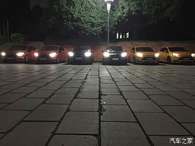 妹子聚会,都开福克斯ST_上海