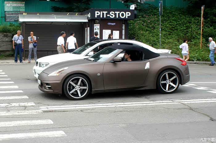 海参崴三日游令人羡慕的各种二手车