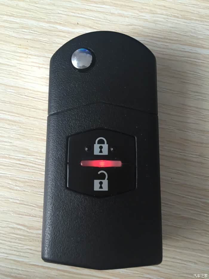 【图】钥匙灯一直亮!_奔腾B70论坛