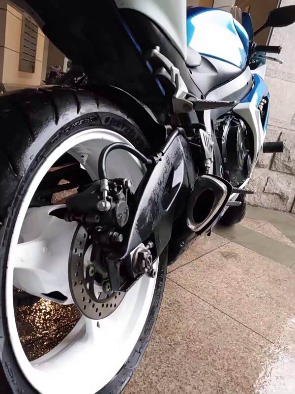 【图】大排量机车机油规格?机油量多少?