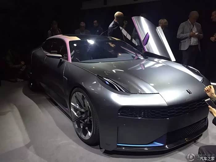 凌克之Panamera--吉利剪刀门4门轿跑 外形酷似