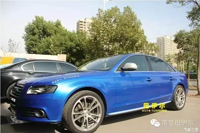 【图】成都奥迪A4汽车改色爵士蓝车身改色多