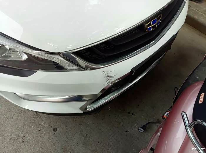 【图】新车自己撞路墩子上了,全保能全赔吗