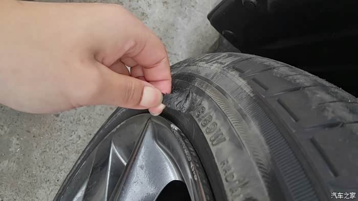 胎压多少不能开了 500_wKgH01npW2uAcrkdAAaV6PZSMcU080.jpg