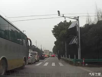 这种探头拍违章的还是公安局监控用的_上海