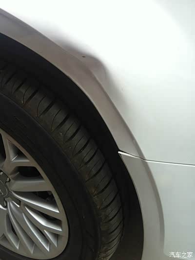 车刮了个小坑,报保险会影响第二年保险费用吗