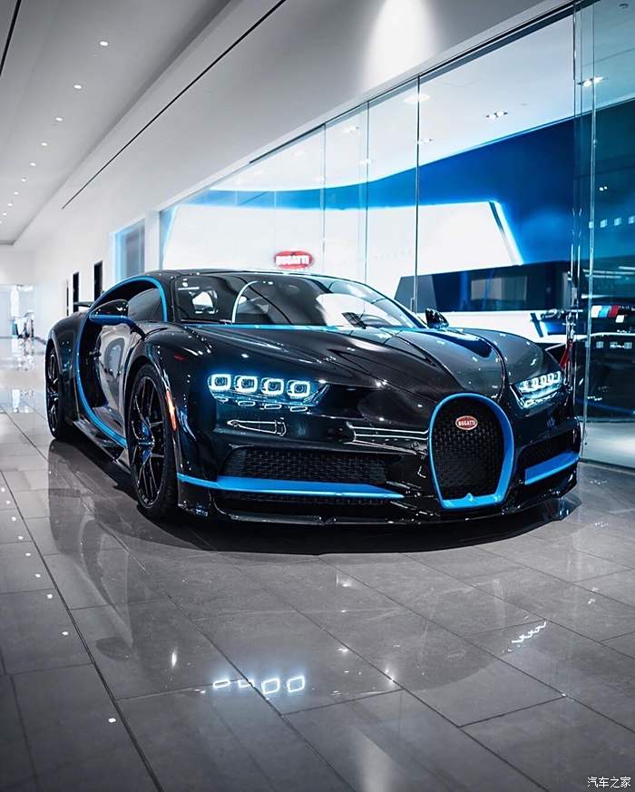 【图】veyron chiron 两代龙王同框_布加迪论坛_汽车之家论坛