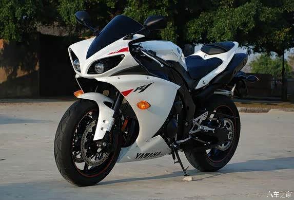 【图】雅马哈YZF-R1摩托车跑车