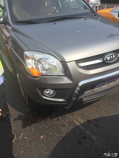 一大血,被酒驾追尾,对方想私了。_马自达3 Axe