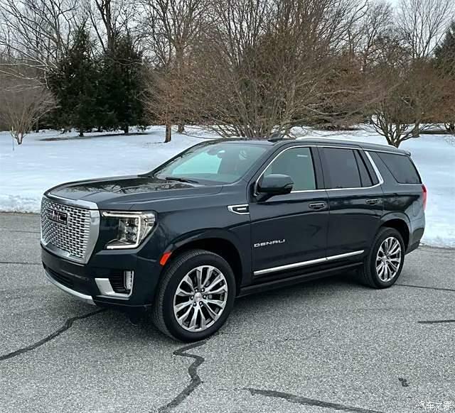 新款gmc yukon,其主要特点为大个头,大排量,大空间