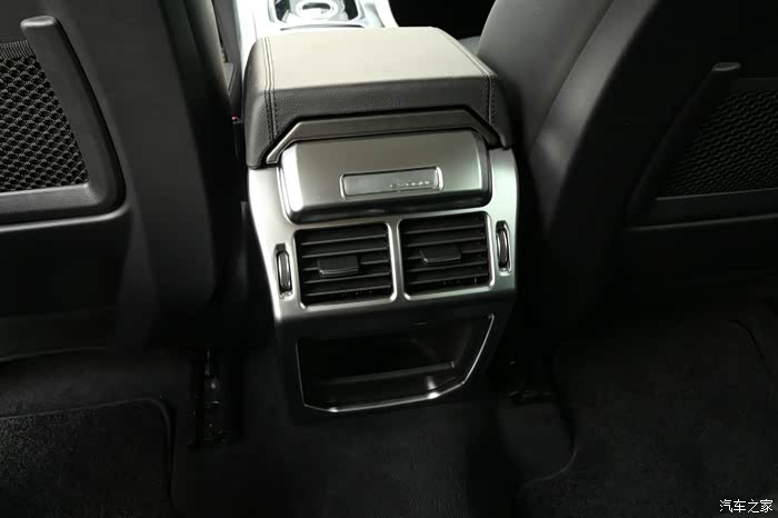极光路虎内饰图片大全 500_wKgH4lecapaAIo0qAAdlsvy5MHo599.jpg