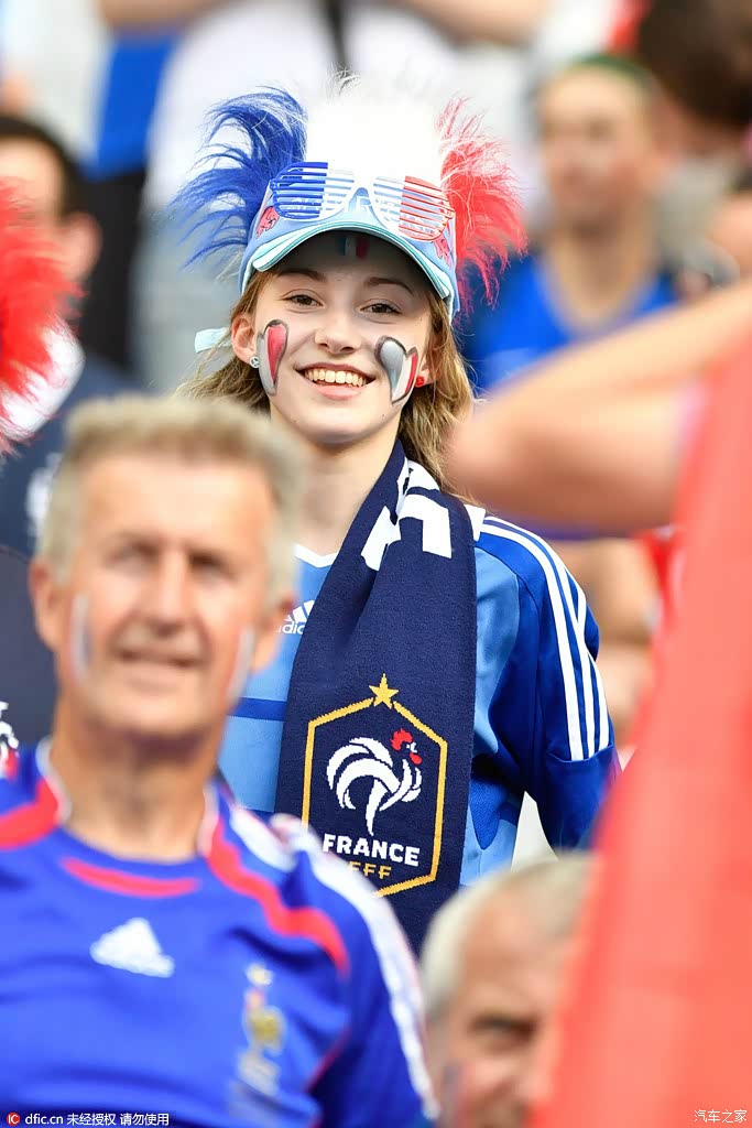 【图】7月11日欧洲杯美女球迷_足球论坛_汽车