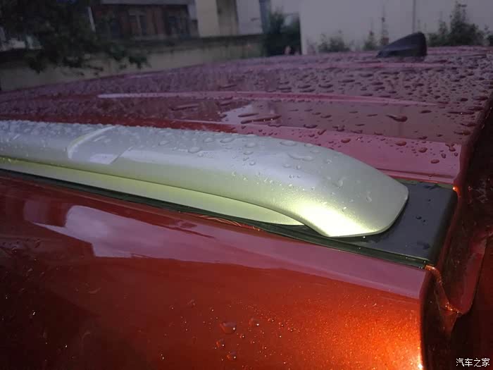 【图】撼路者行李架胶条翘起 会漏水吗_撼路者