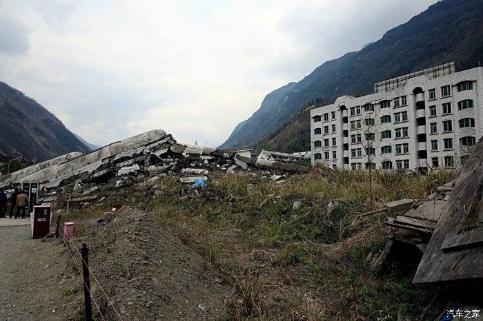 北川婚纱_北川地震遗址