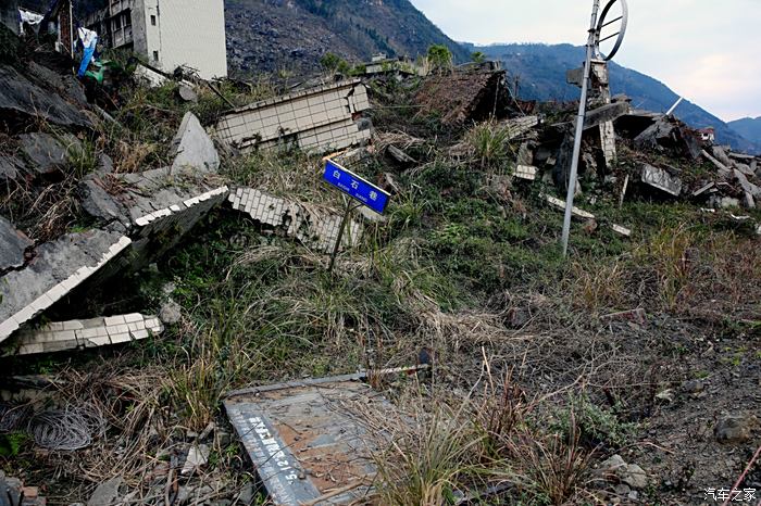 北川婚纱_北川地震遗址