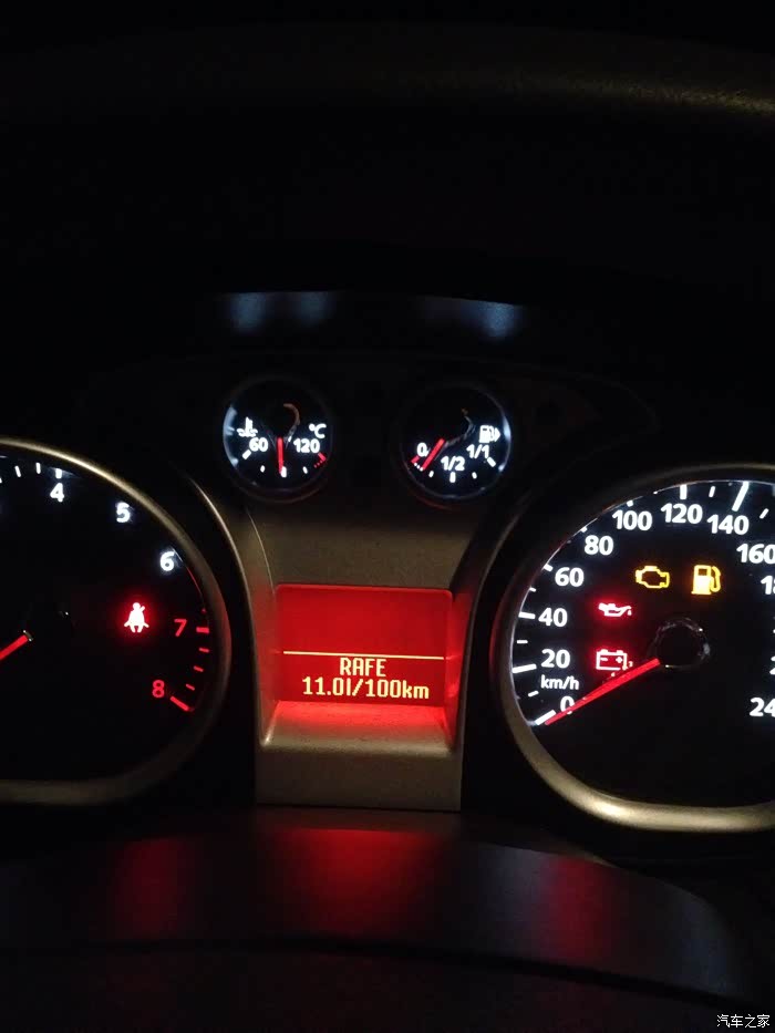 【图】经典福克斯1.8自动档,这油耗高到没朋友