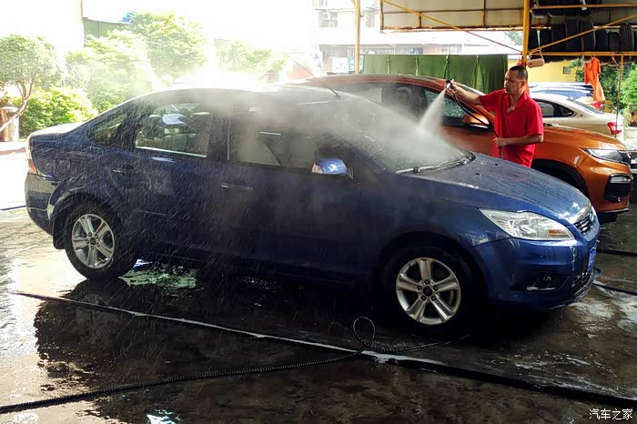 【图】手机拍摄--【老福克斯车身美容工作过程