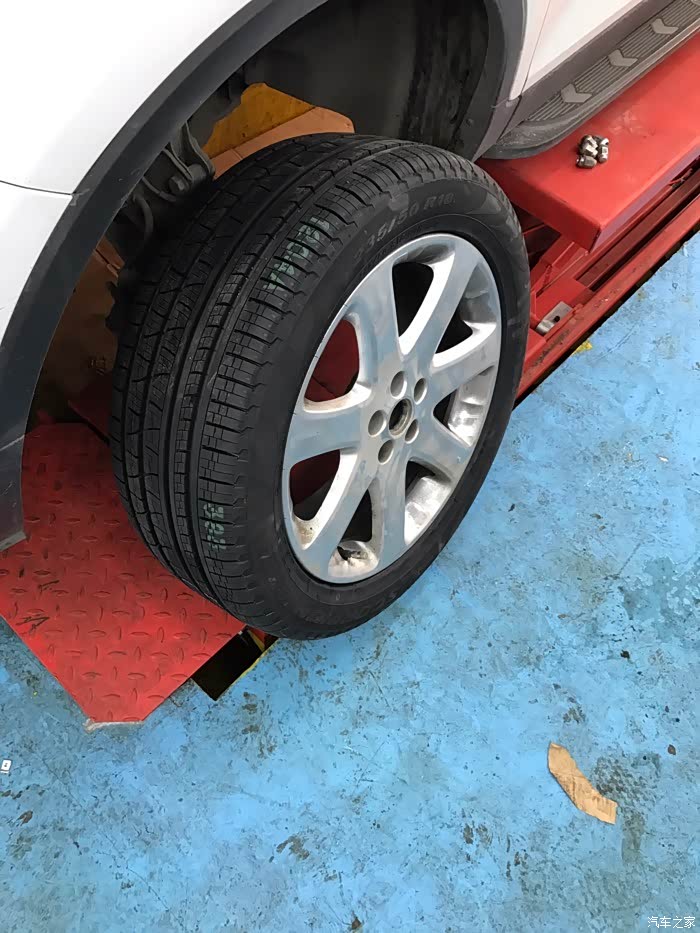 小车怎么换外轮胎 500_wKjBylhncB-ABBe4AAK2Nvinzlo284.jpg