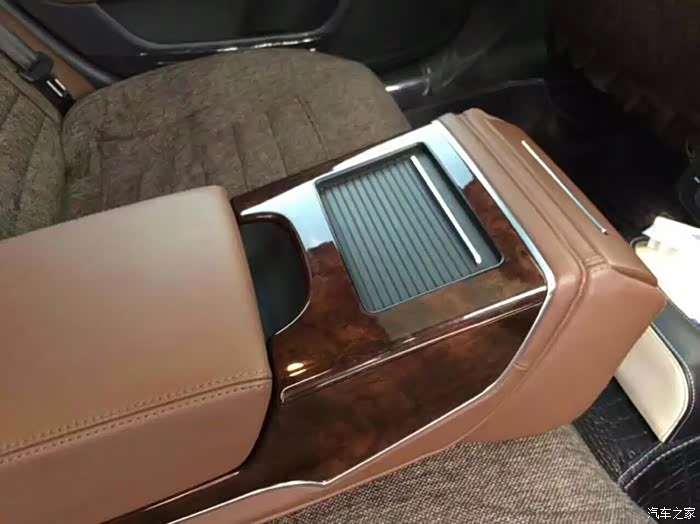 新年礼物！奥迪a6换新内饰