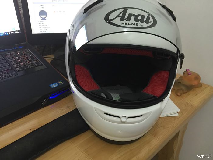【图】[更新收到的图]日亚 买了个ARAI 头盔 说