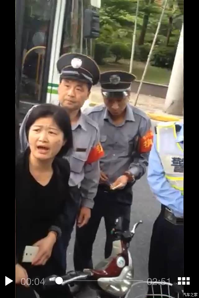 【图】交通违章要带手铐吗?