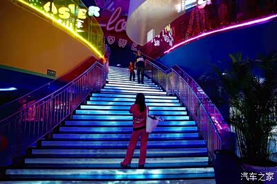 到北京欢乐谷游玩 中_辽宁