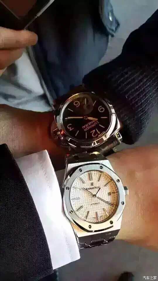 【图】体验速度与激情 金发碧眼齐屁短裙性感