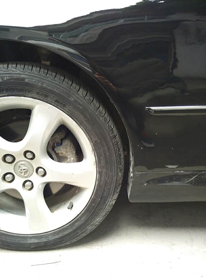 【图】老锐志左右轮距不一样求大神解答