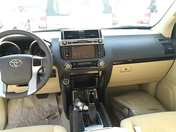 【图】2016款中东版霸道4.0-TX-L 2气囊卤素灯