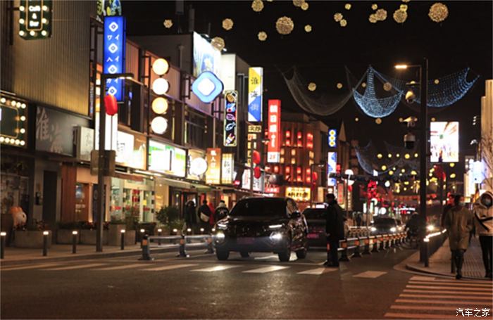 开海马8s夜游苏州淮海街