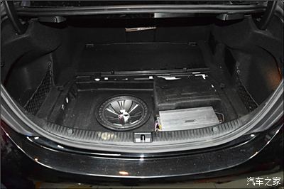 奔驰C200L音响改装低音倒模全车隔音隔热降噪