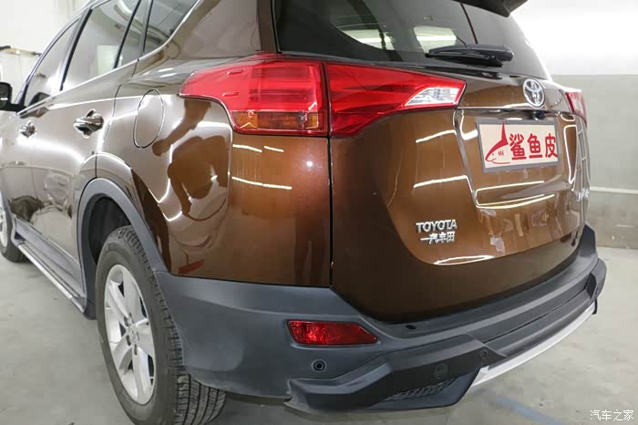 【图】丰田RAV4后备箱车门大凹陷,免喷漆无损