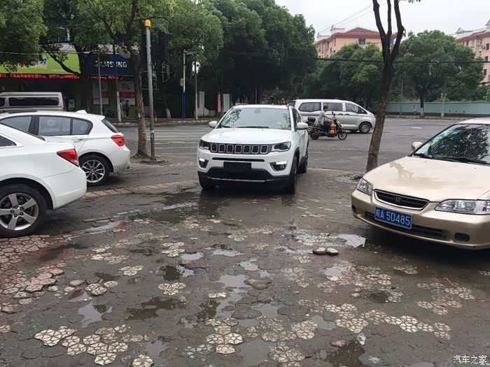 父亲节为老爸爱车更换机油,球迷一家选用壳牌