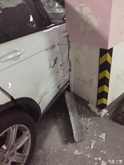 撞挺惨的 新车 一连撞几次 当场没报案 保险全赔吗