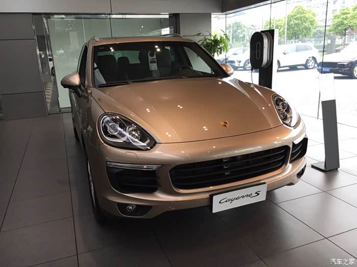【图】今天去上海闵行保时捷4S店看17款mac