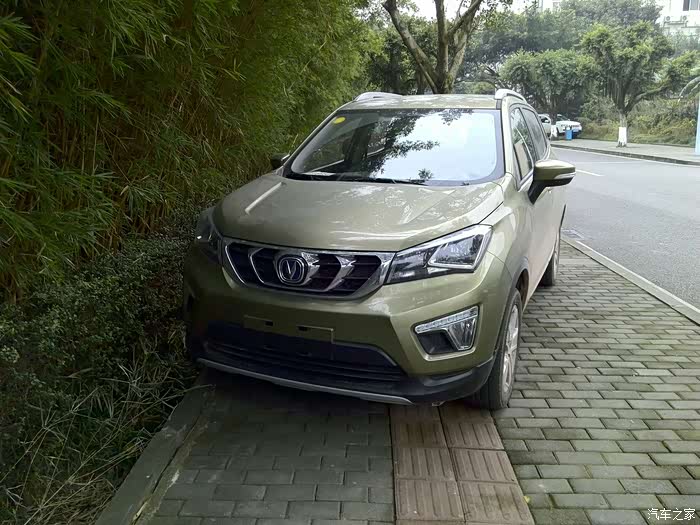 【图】偶遇cs15_长安CS15论坛