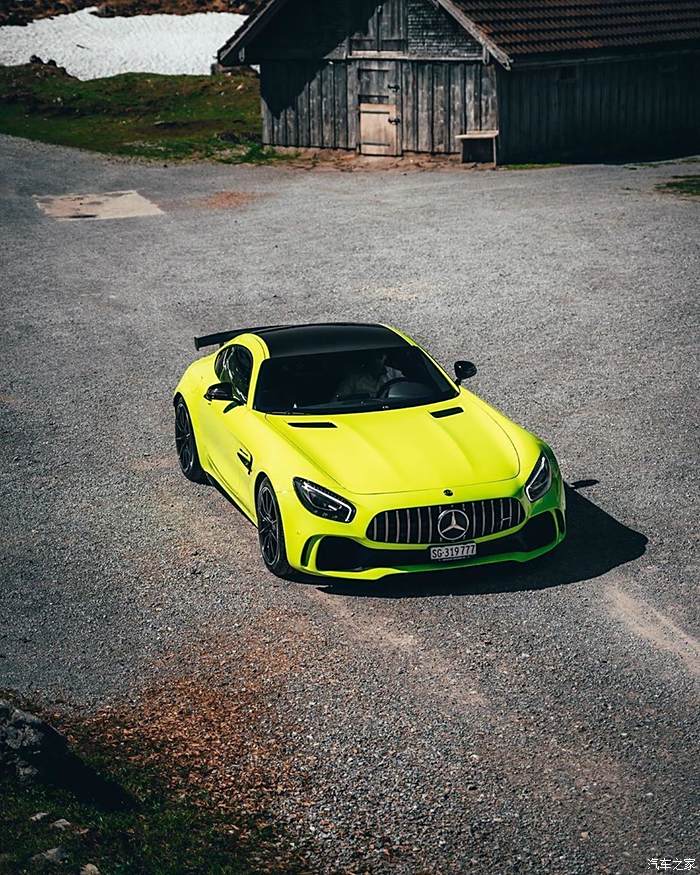 mercedes benz amg gtr靓丽清新.