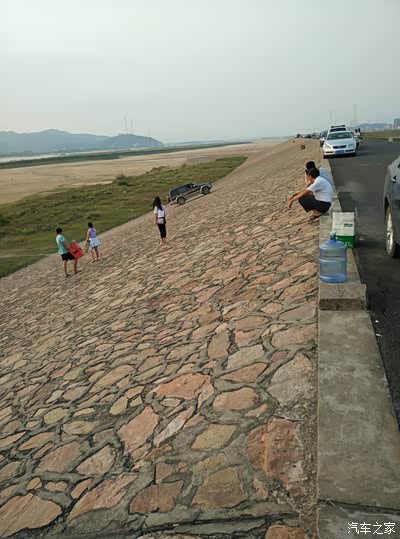 花都到清远石角北江大堤野炊,烩鸡竹筒饭正到