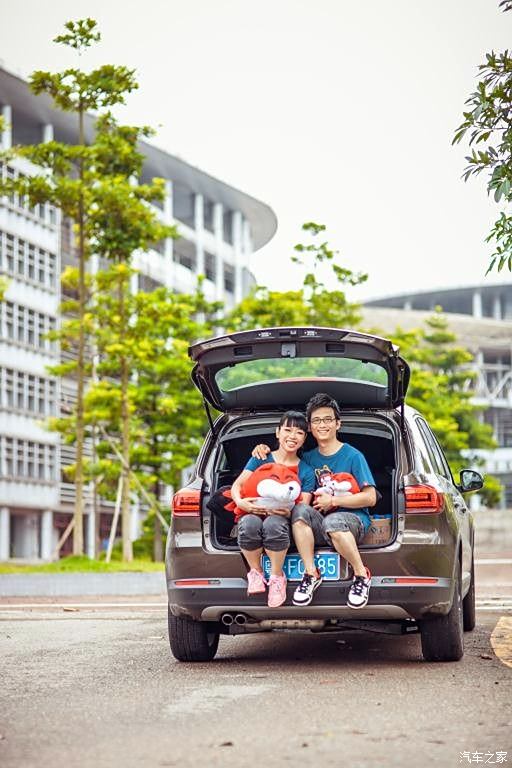 婚纱照汽车_婚纱照风格