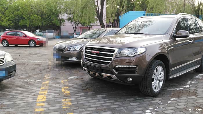【图】实拍哈弗H8四精可可棕与几种车型的对